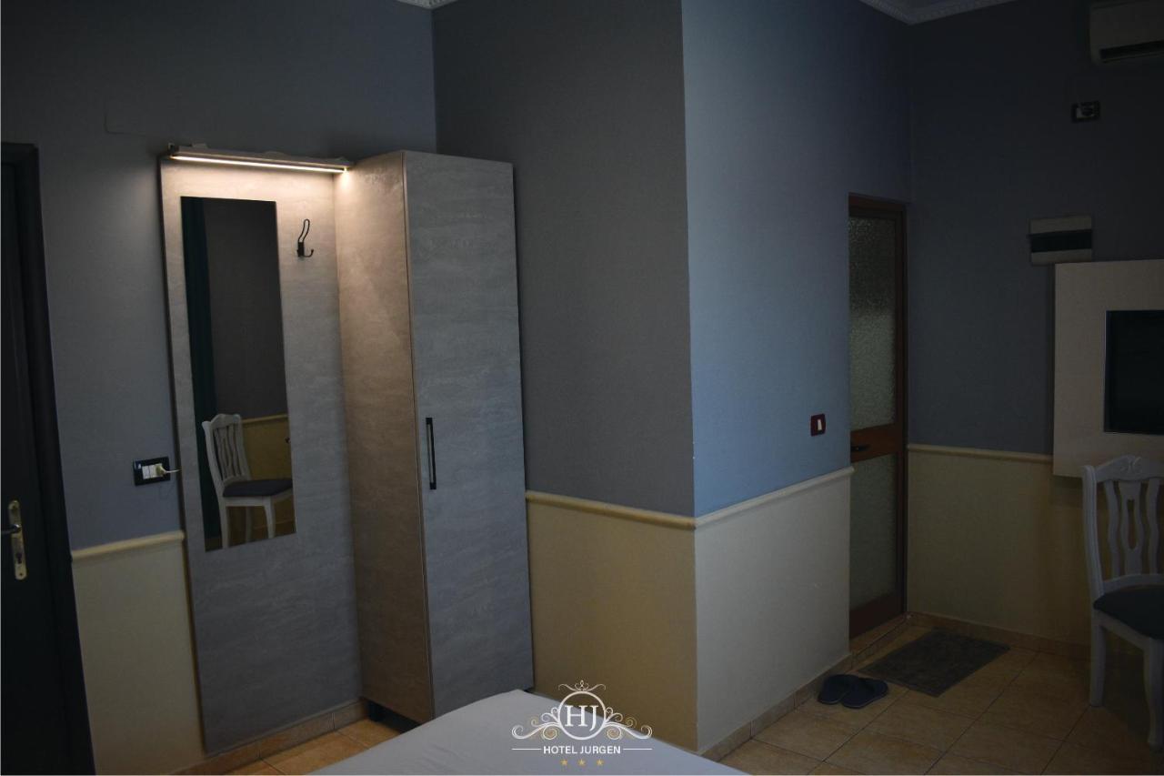 Hotel Jurgen Lezhë Zewnętrze zdjęcie