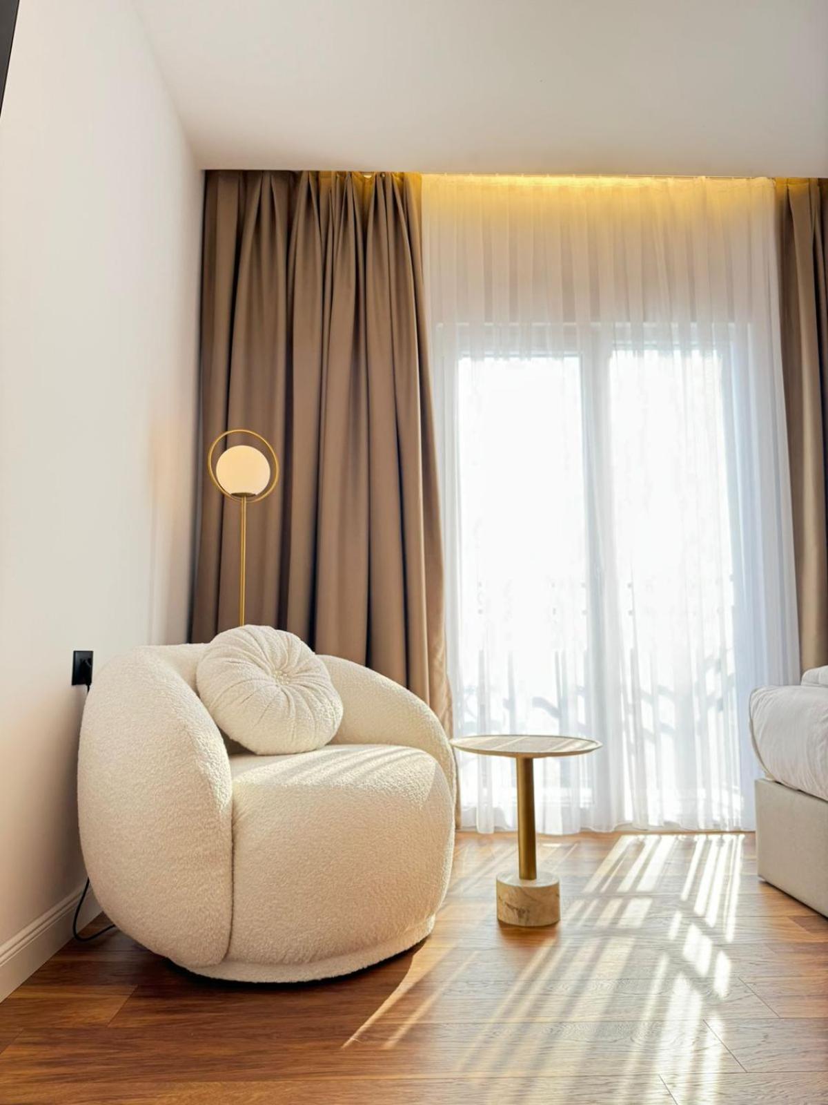 Hotel Jurgen Lezhë Zewnętrze zdjęcie