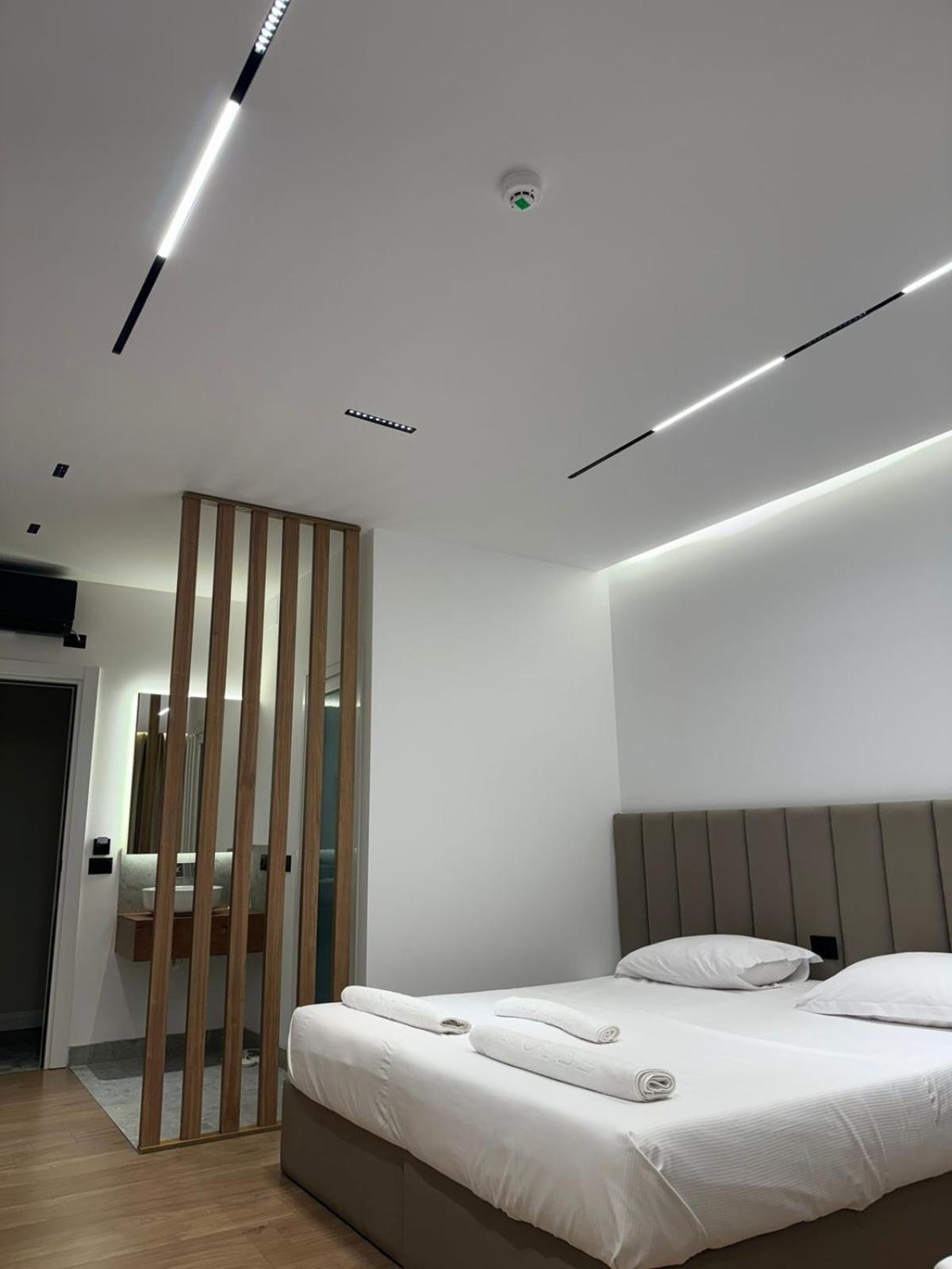 Hotel Jurgen Lezhë Zewnętrze zdjęcie