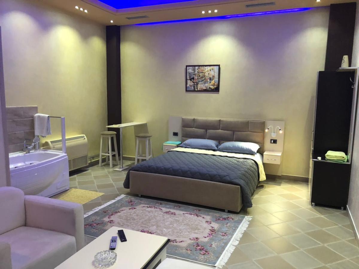 Hotel Jurgen Lezhë Zewnętrze zdjęcie